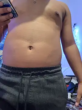 Snapshot of Danimiles chatting on February 5, 2026, 5:45 am Danimiles online show from February 5, 2026, 5:45 am