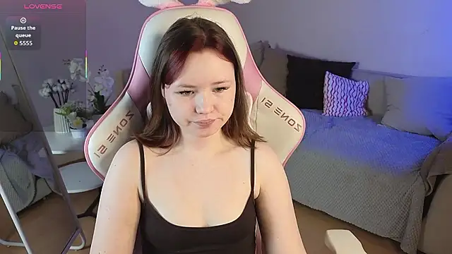 Snapshot of Sweetie_Hope chatting on February 27, 2026, 4:40 pm Sweetie Hope online show from February 27, 2026, 4:40 pm