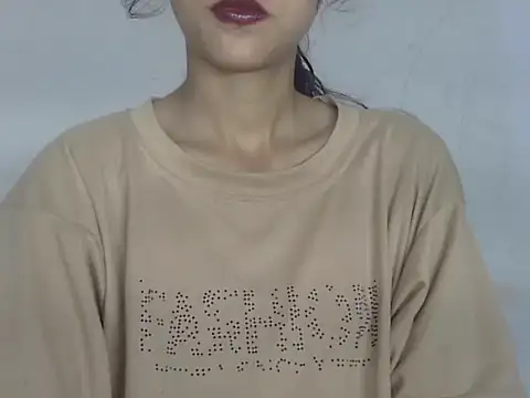 Saniya9B online show from October 24, 2025, 5:37 am