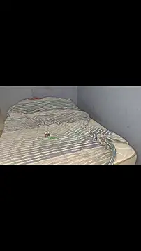 Snapshot of badlove42 chatting on November 28, 2025, 4:04 am badlove42 online show from November 28, 2025, 4:04 am