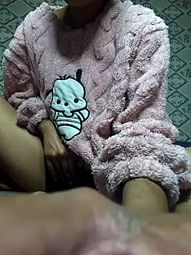 Snapshot of Aidakhan1212 chatting on January 9, 2026, 9:01 am Aidakhan1212 online show from January 9, 2026, 9:01 am