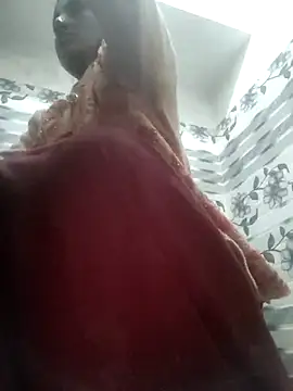 Snapshot of LUCKY_cut chatting on January 9, 2026, 2:25 am LUCKY cut online show from January 9, 2026, 2:25 am