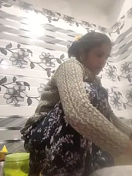 Snapshot of LUCKY_cut chatting on January 13, 2026, 2:39 am LUCKY cut online show from January 13, 2026, 2:39 am