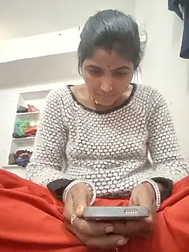 Snapshot of LUCKY_cut chatting on February 4, 2026, 7:25 am LUCKY cut online show from February 4, 2026, 7:25 am