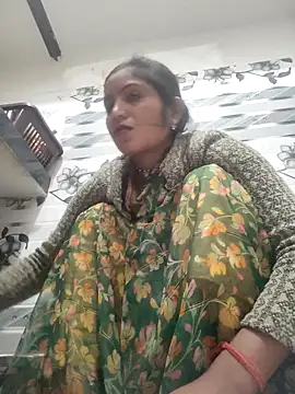 Snapshot of LUCKY_cut chatting on February 14, 2026, 2:30 am LUCKY cut online show from February 14, 2026, 2:30 am