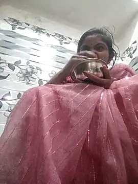 Snapshot of LUCKY_cut chatting on February 17, 2026, 4:31 am LUCKY cut online show from February 17, 2026, 4:31 am