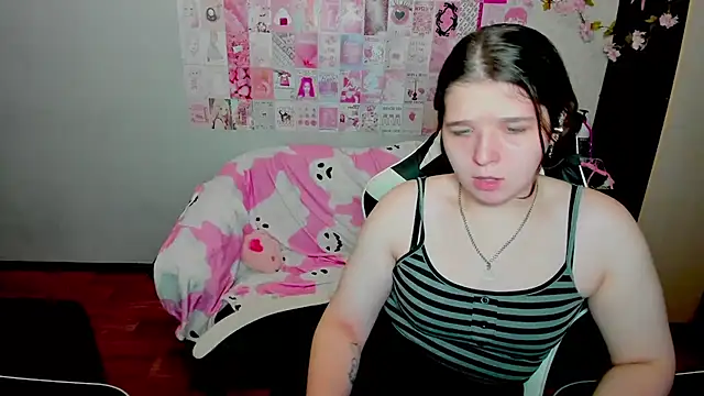 Acid Kate online show from November 4, 2025, 12:32 am