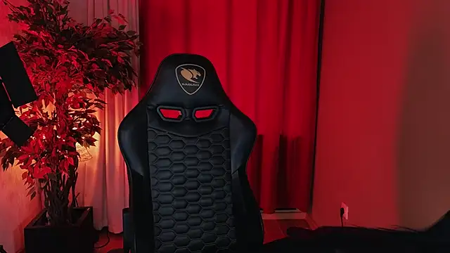 Snapshot of Jolie_Orchid chatting on October 15, 2025, 12:27 pm Jolie Orchid online show from October 15, 2025, 12:27 pm