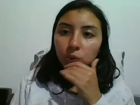 Snapshot of _Romilly_ chatting on September 18, 2025, 5:20 am Romilly online show from September 18, 2025, 5:20 am