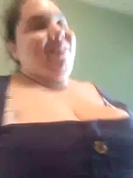 Snapshot of Katherine25 chatting on February 5, 2026, 1:27 pm Katherine25 online show from February 5, 2026, 1:27 pm