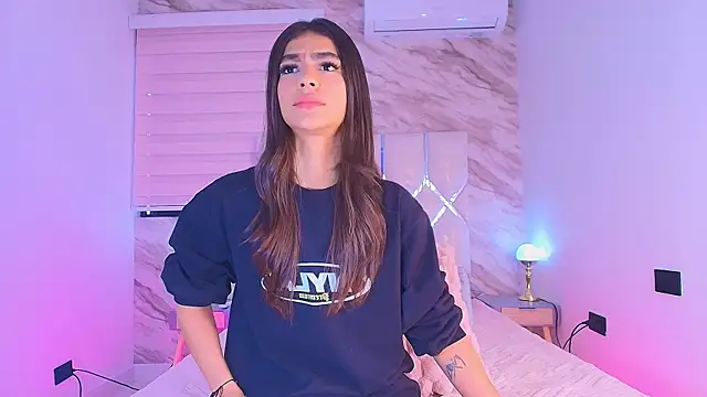 Snapshot of collet_1 chatting on November 13, 2025, 11:53 am collet 1 online show from November 13, 2025, 11:53 am