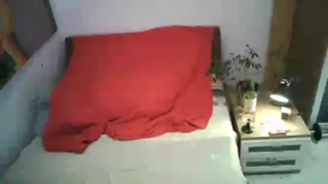 Snapshot of EdelHolz91 chatting on October 25, 2025, 1:07 pm EdelHolz91 online show from October 25, 2025, 1:07 pm