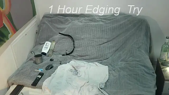 EdelHolz91 online show from November 16, 2025, 7:08 pm