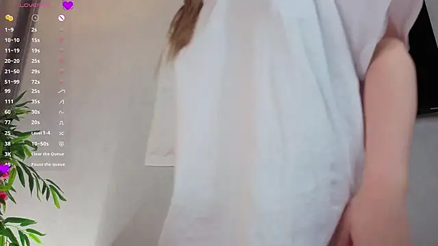 AudieKaemmerer online show from December 3, 2025, 4:38 pm