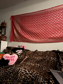 venusluvxoxo online show from October 17, 2025, 2:04 am