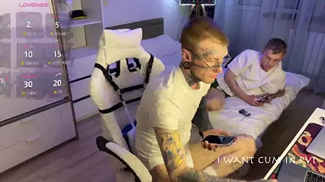 Snapshot of c10h15on1 chatting on February 21, 2026, 4:02 am c10h15on1 online show from February 21, 2026, 4:02 am