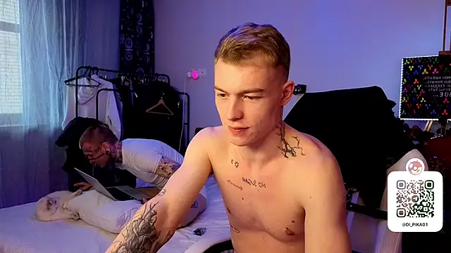 Snapshot of c10h15on1 chatting on March 5, 2026, 10:00 am c10h15on1 online show from March 5, 2026, 10:00 am