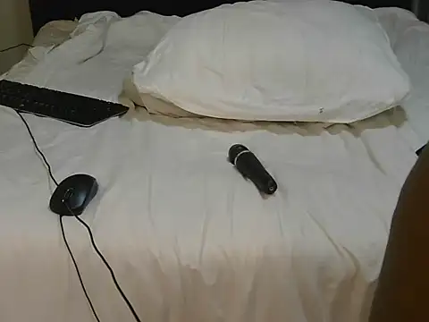 Sultry Booty online show from November 4, 2025, 7:13 pm