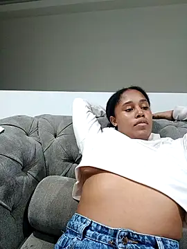 MoniqueMulberry online show from November 28, 2025, 1:08 am