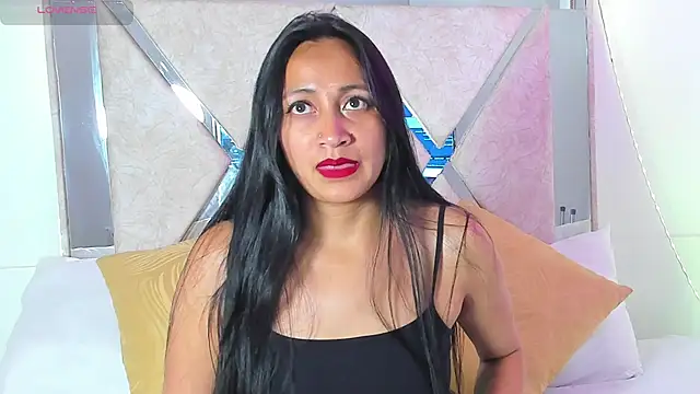 Anthonellacandy online show from November 22, 2025, 7:13 pm