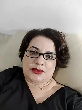 Snapshot of lucimarry chatting on October 19, 2025, 2:12 am lucimarry online show from October 19, 2025, 2:12 am