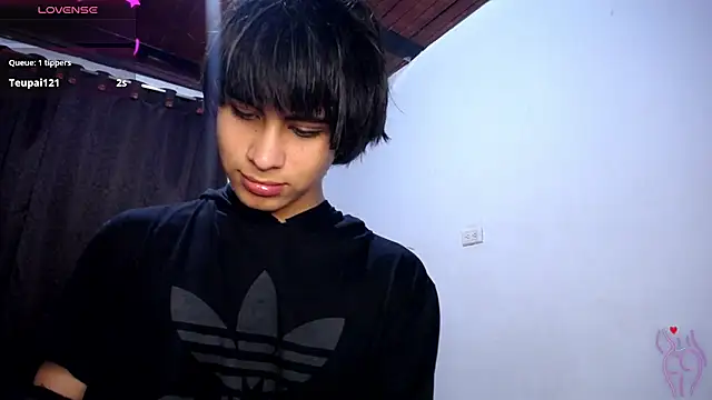 Snapshot of DaraKat18 chatting on February 21, 2026, 6:36 am DaraKat18 online show from February 21, 2026, 6:36 am