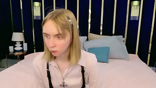 Beverly Gomes online show from September 22, 2025, 3:47 pm