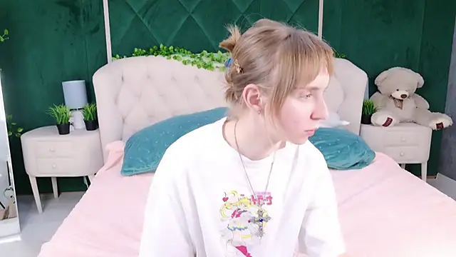 Beverly Gomes online show from October 8, 2025, 5:27 am