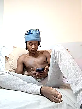 Snapshot of DarkSkinStroker chatting on February 27, 2026, 6:52 pm DarkSkinStroker online show from February 27, 2026, 6:52 pm