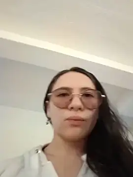 Bella Sumers online show from July 1, 2026, 3:12 pm
