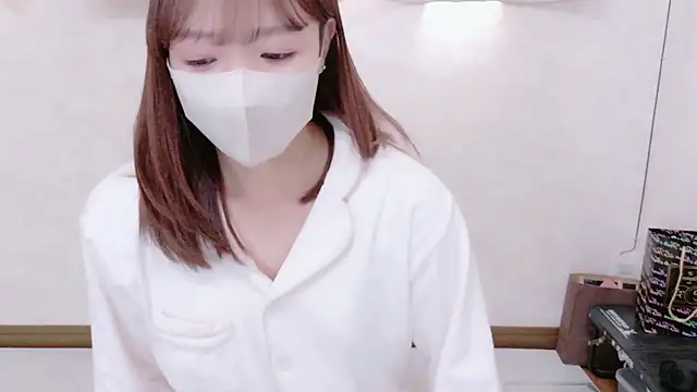 Mayu o19o online show from November 30, 2025, 1:09 am