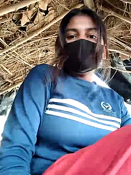 Snapshot of Janvi_Jaitly chatting on November 12, 2025, 4:24 am Janvi Jaitly online show from November 12, 2025, 4:24 am