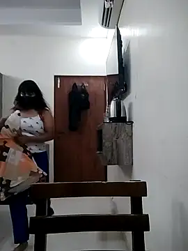 Snapshot of nikki_001 chatting on September 8, 2025, 4:06 pm nikki 001 online show from September 8, 2025, 4:06 pm