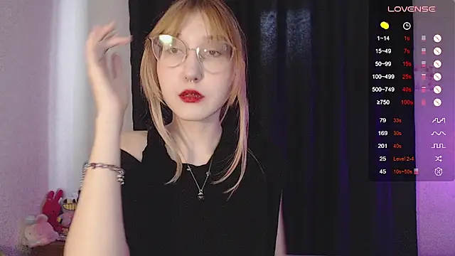 Snapshot of ohmycheryl chatting on February 2, 2026, 5:39 am ohmycheryl online show from February 2, 2026, 5:39 am