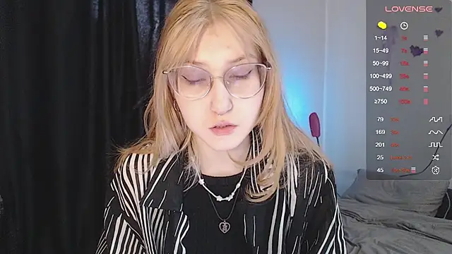 Snapshot of ohmycheryl chatting on February 9, 2026, 6:39 am ohmycheryl online show from February 9, 2026, 6:39 am