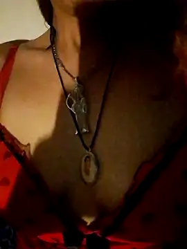 lindurabella online show from September 12, 2025, 10:15 am