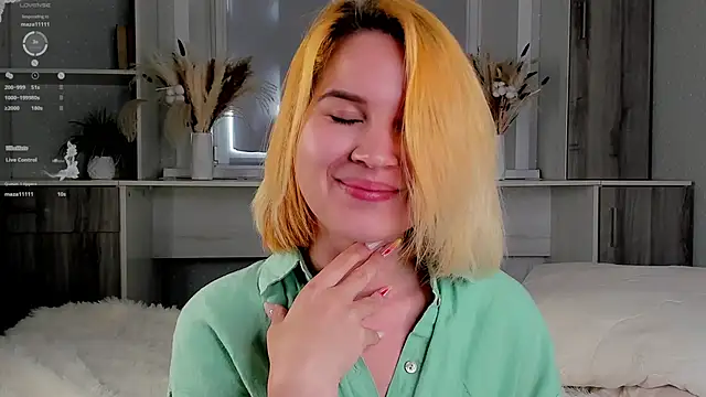 Snapshot of AgnesSonnek chatting on September 12, 2025, 1:28 am AgnesSonnek online show from September 12, 2025, 1:28 am