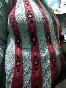 Snapshot of your_favourite_bhabhi chatting on February 3, 2026, 11:21 pm your favourite bhabhi online show from February 3, 2026, 11:21 pm