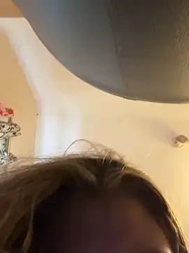 Snapshot of BabyGee_25 chatting on October 9, 2025, 3:43 pm BabyGee 25 online show from October 9, 2025, 3:43 pm