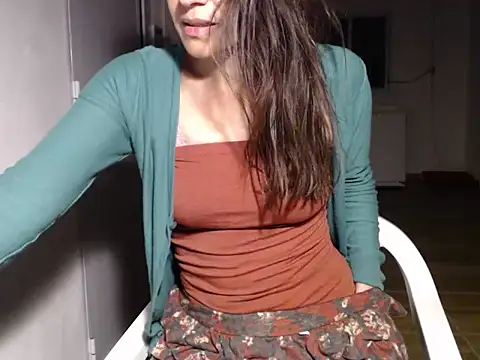 Missforever online show from November 17, 2025, 4:18 am