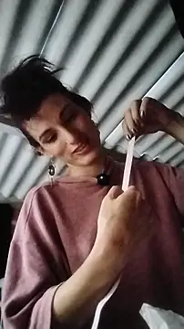 Snapshot of Moira-Hot chatting on November 12, 2025, 10:09 pm Moira-Hot online show from November 12, 2025, 10:09 pm