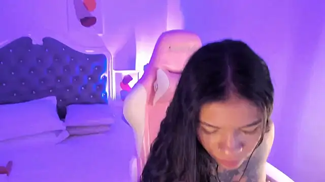  Sharloth  online show from September 10, 2025, 12:49 pm