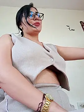 Monse--145 online show from November 16, 2025, 9:42 pm