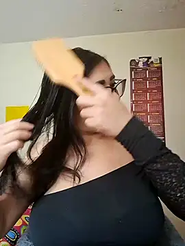 Monse--145 online show from November 26, 2025, 3:35 pm