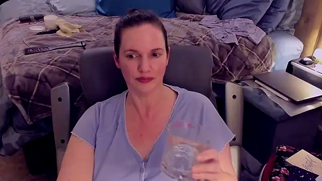 ninajaymes online show from January 11, 2025, 9:04 am