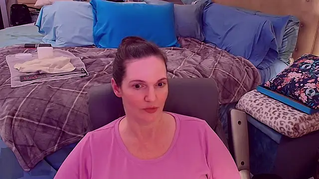 ninajaymes online show from December 5, 2025, 3:26 am