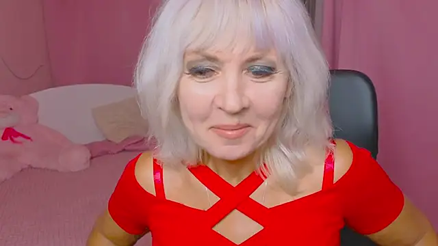 MissVall online show from September 28, 2025, 4:34 pm