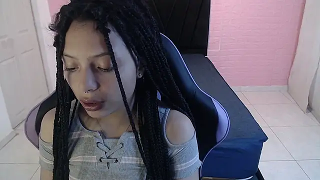 EIVIY1609 online show from November 28, 2025, 2:53 pm