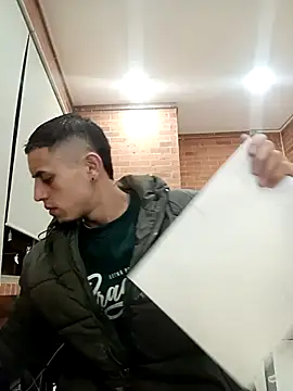 1C2AM22 online show from October 22, 2025, 3:18 am