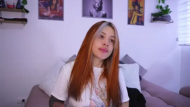 Snapshot of SophiieCumsx chatting on October 26, 2025, 11:38 am SophiieCumsx online show from October 26, 2025, 11:38 am